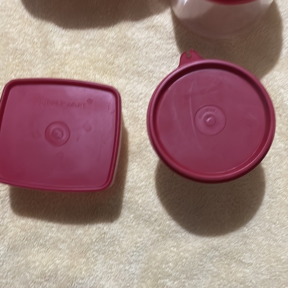 Tupperware - Picture 7 of 13
